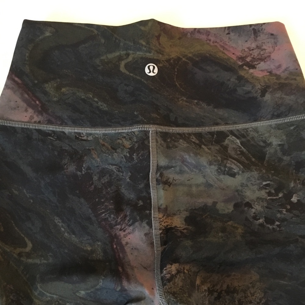 Wunder Under 7/8 Tight *luxtreme fabric